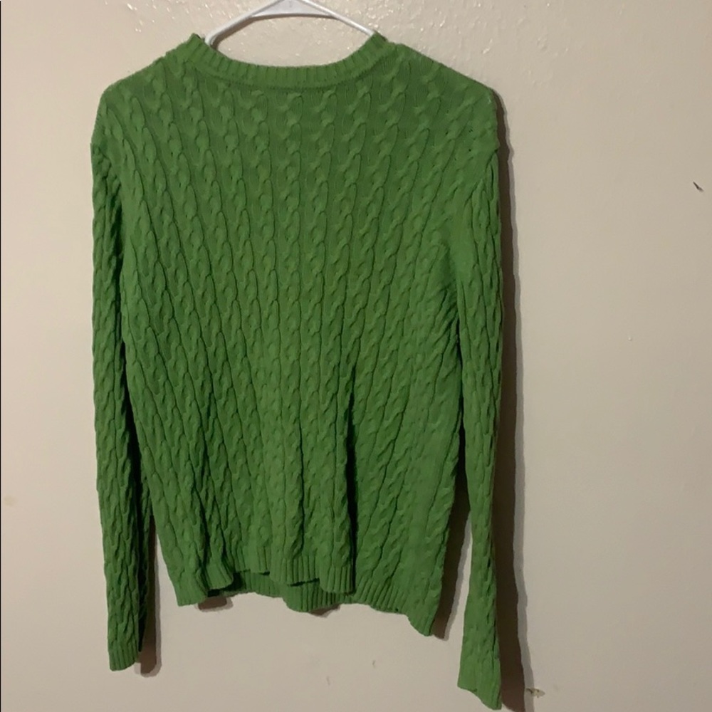 Karen Scott. Pea green cable knit sweater. Medium.